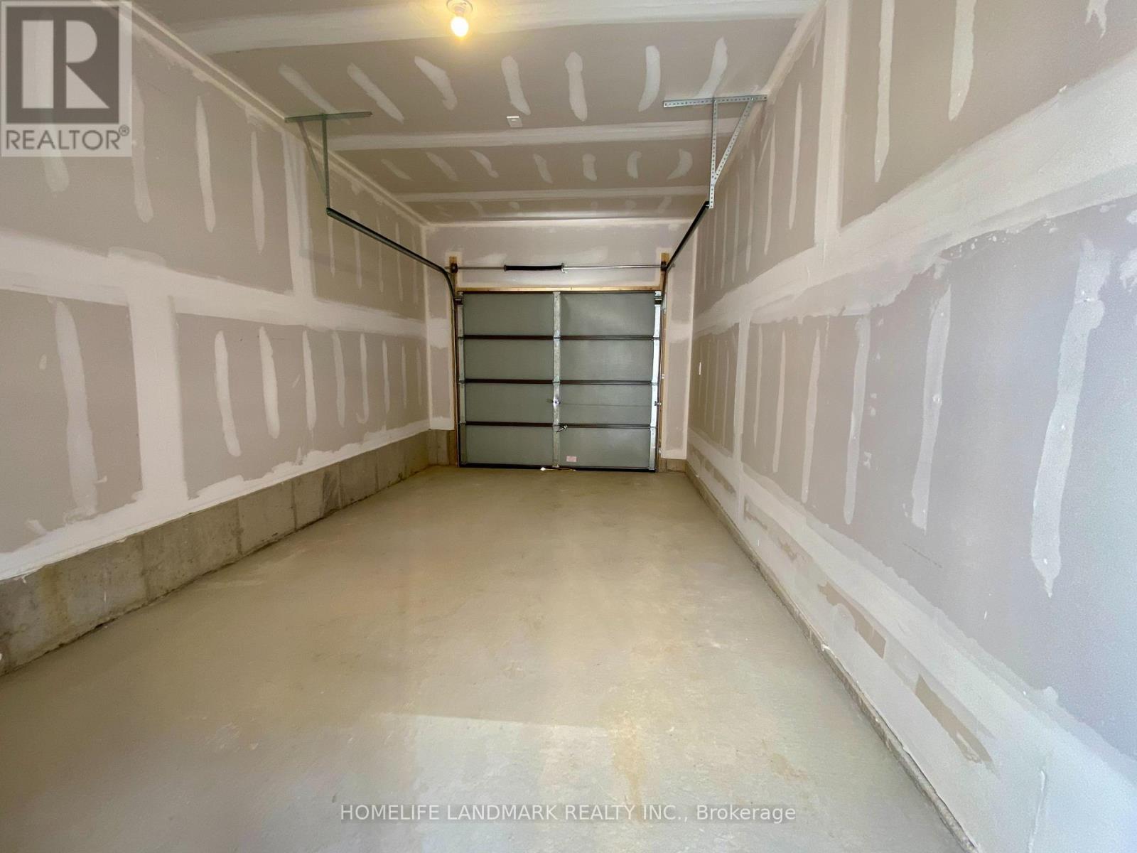 Main - 416 Lawrence Heights Way, Toronto, Ontario  M6A 2M3 - Photo 40 - C13026192