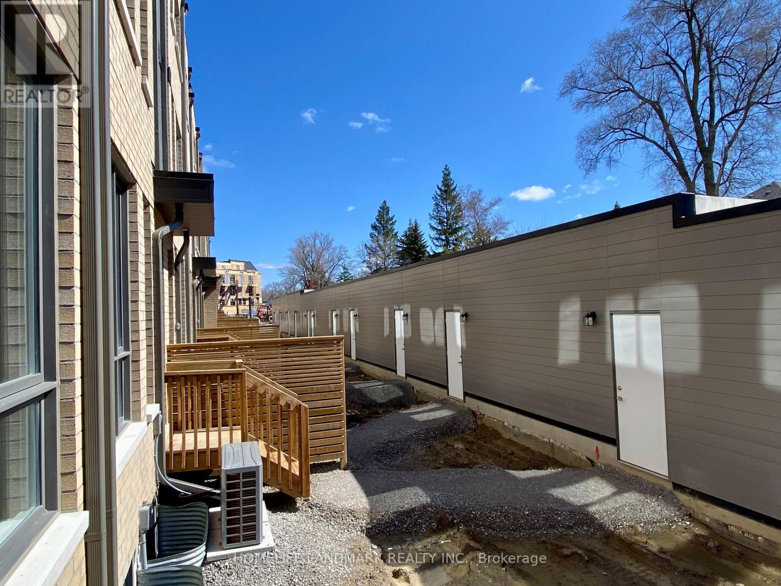 Main - 416 Lawrence Heights Way, Toronto, Ontario  M6A 2M3 - Photo 39 - C13026192