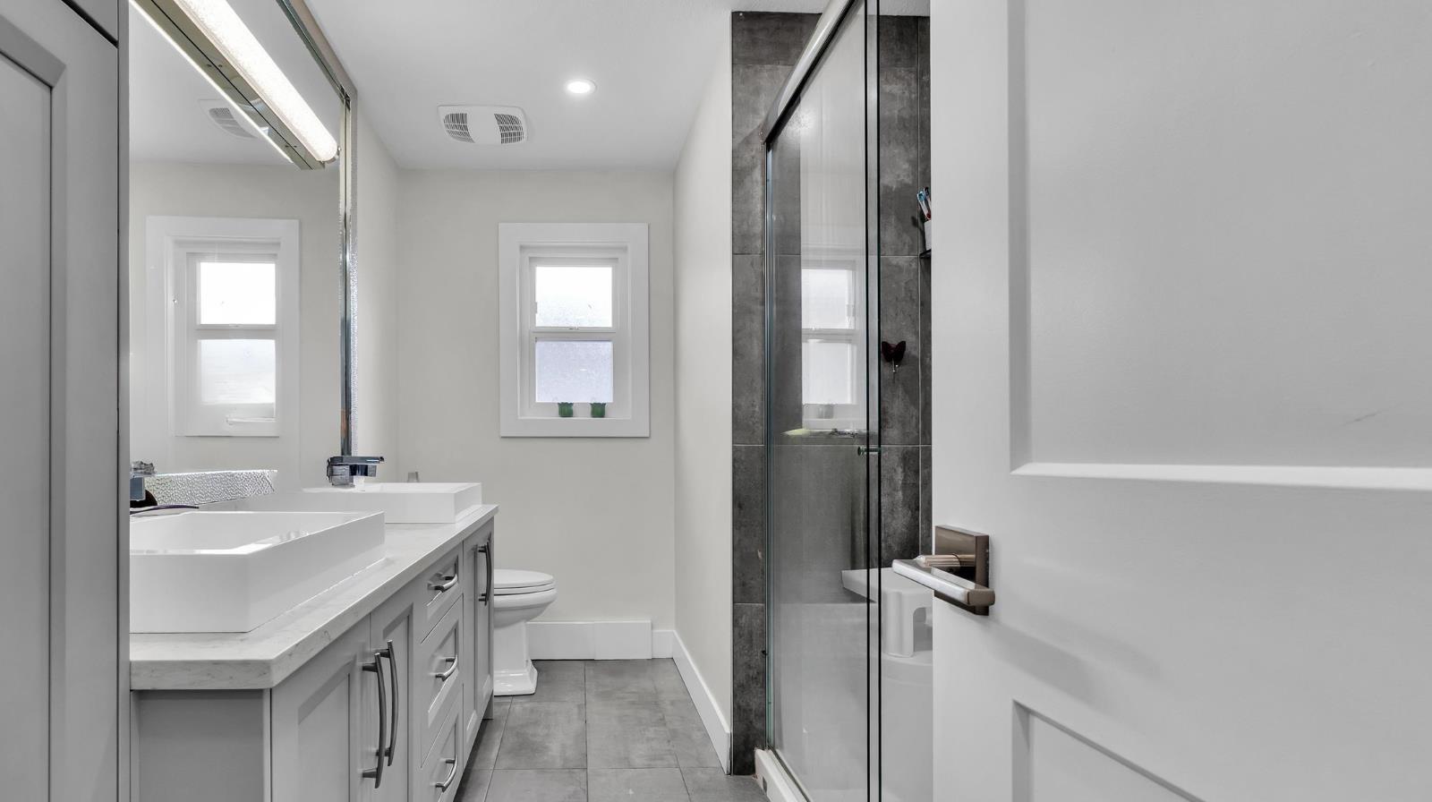 6748 123a Street, Surrey, British Columbia  V3W 0Z1 - Photo 18 - R3086287