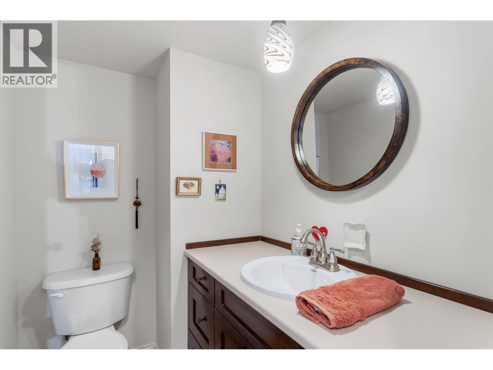 201 308 W 2nd Street, North Vancouver, British Columbia  V7M 1E1 - Photo 12 - R3113982