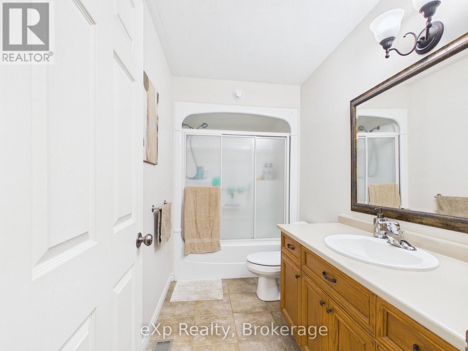 701 Alma Street, Brockton, Ontario  N0G 2V0 - Photo 20 - X13026920