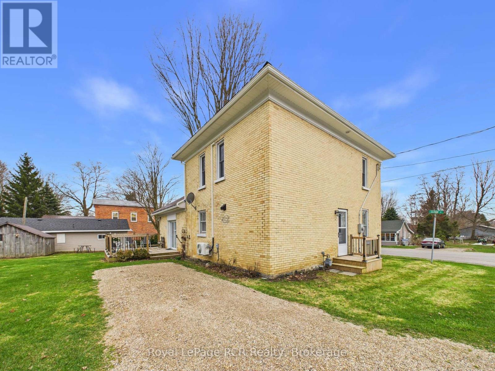 45 Clyde Street, Morris Turnberry, Ontario  N0G 1G0 - Photo 2 - X13026996