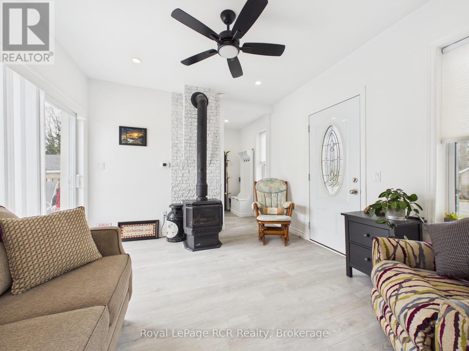 45 Clyde Street, Morris Turnberry, Ontario  N0G 1G0 - Photo 6 - X13026996