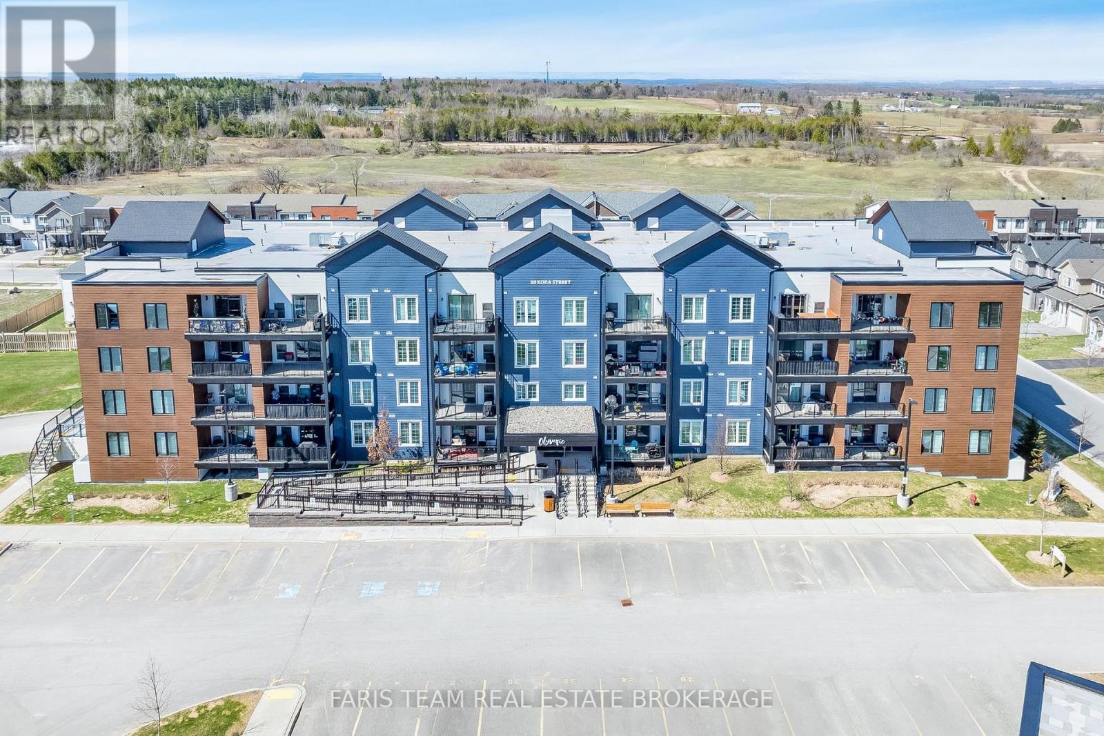 211 - 20 Koda Street, Barrie, Ontario  L9J 0J7 - Photo 2 - S12970182