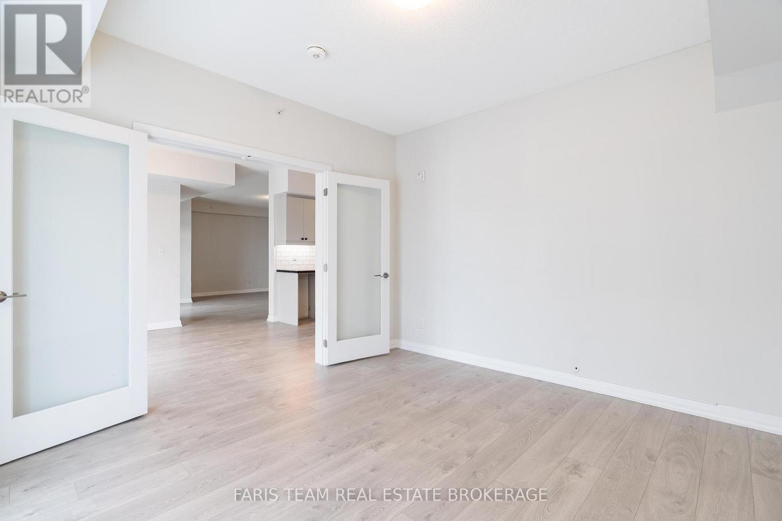 211 - 20 Koda Street, Barrie, Ontario  L9J 0J7 - Photo 26 - S12970182