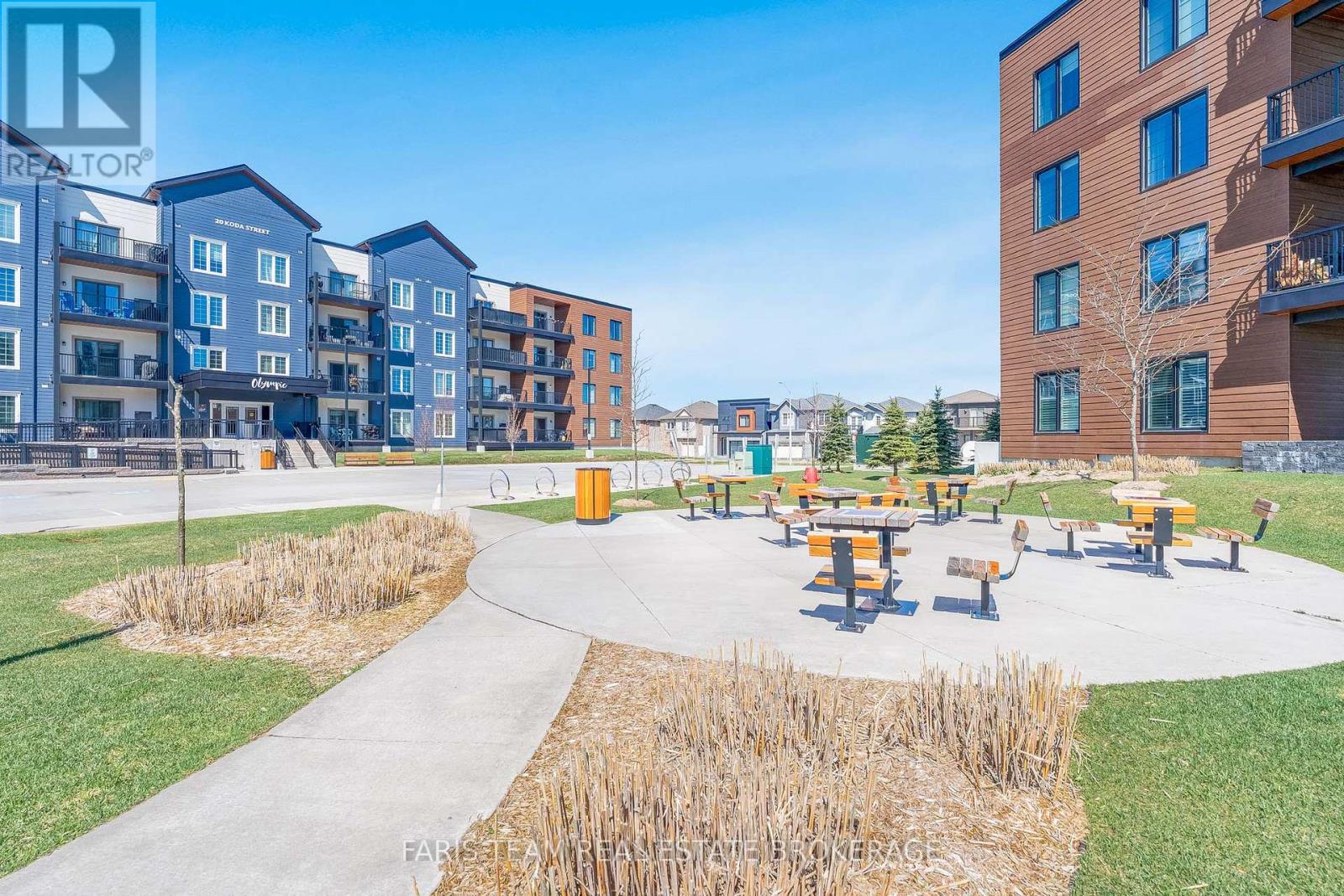 211 - 20 Koda Street, Barrie, Ontario  L9J 0J7 - Photo 33 - S12970182