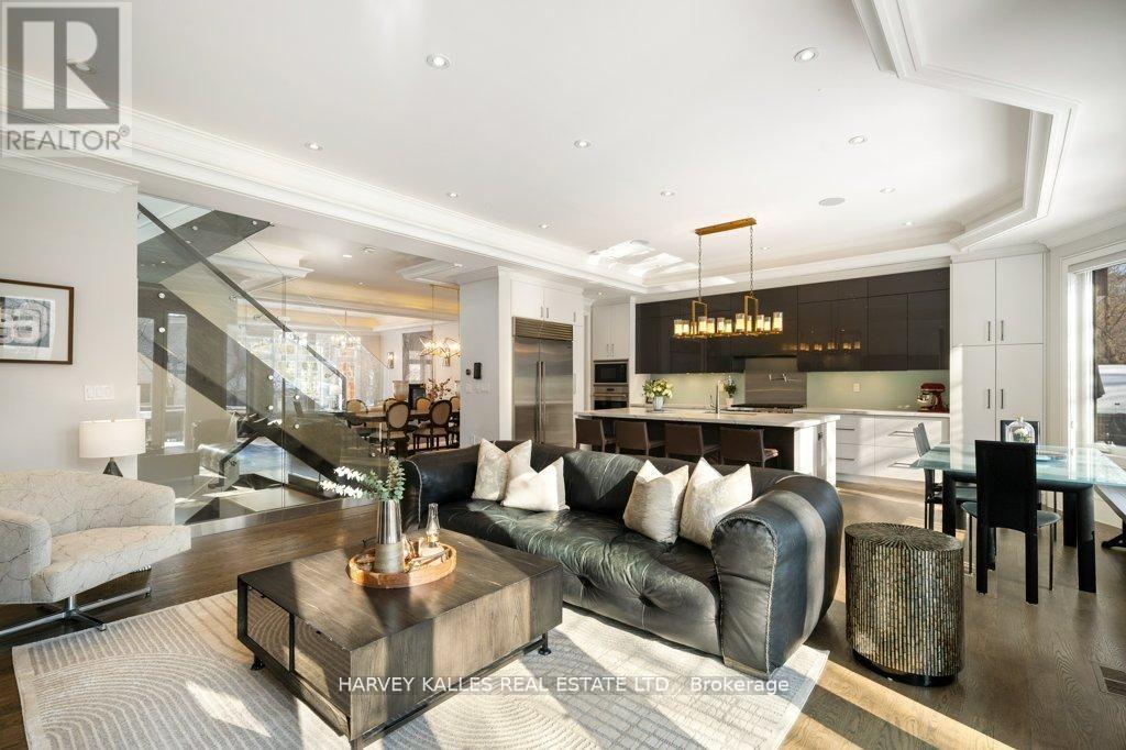 20 Walker Road, Toronto, Ontario  M2N 2K3 - Photo 14 - C13026912