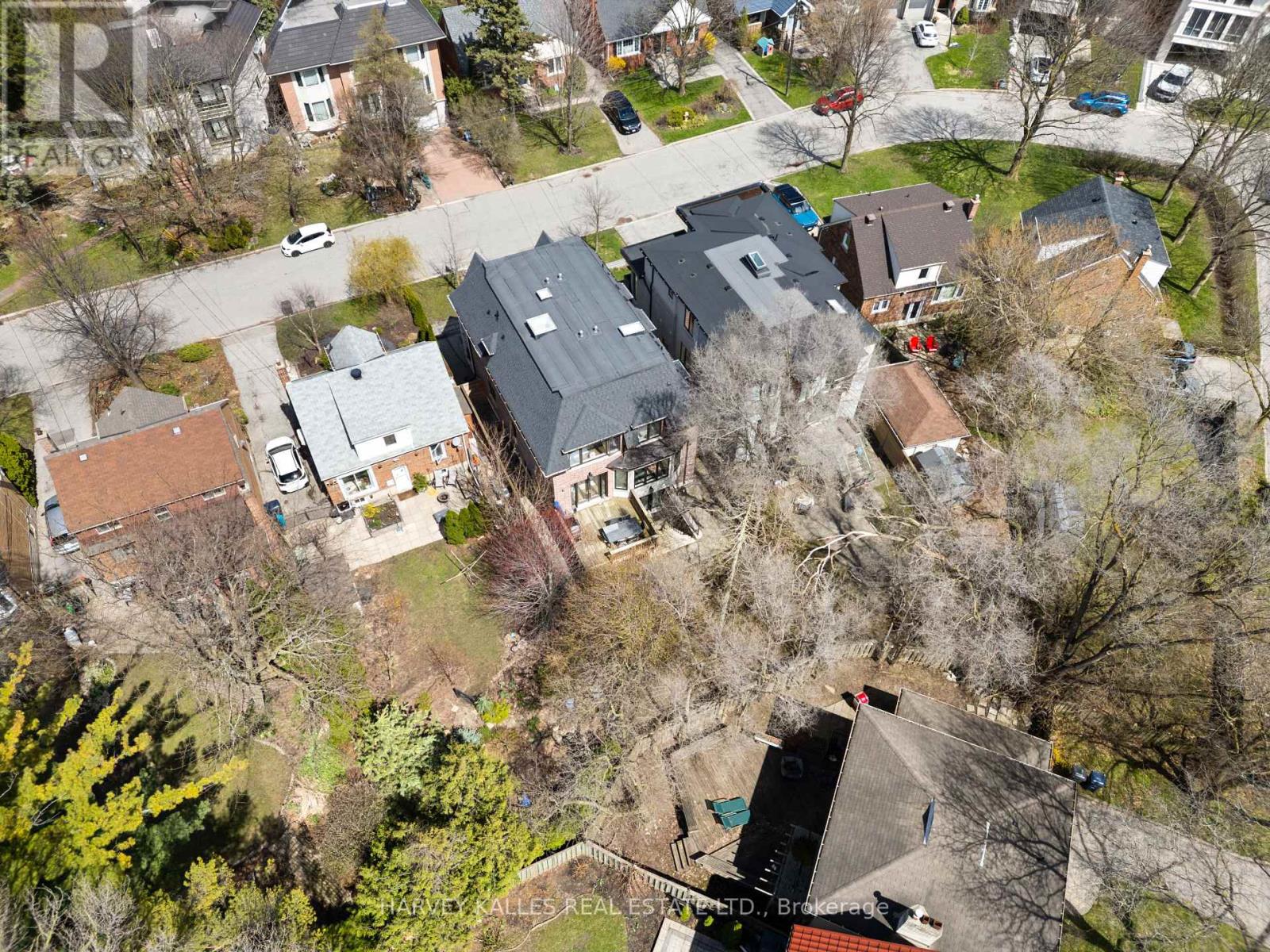 20 Walker Road, Toronto, Ontario  M2N 2K3 - Photo 48 - C13026912