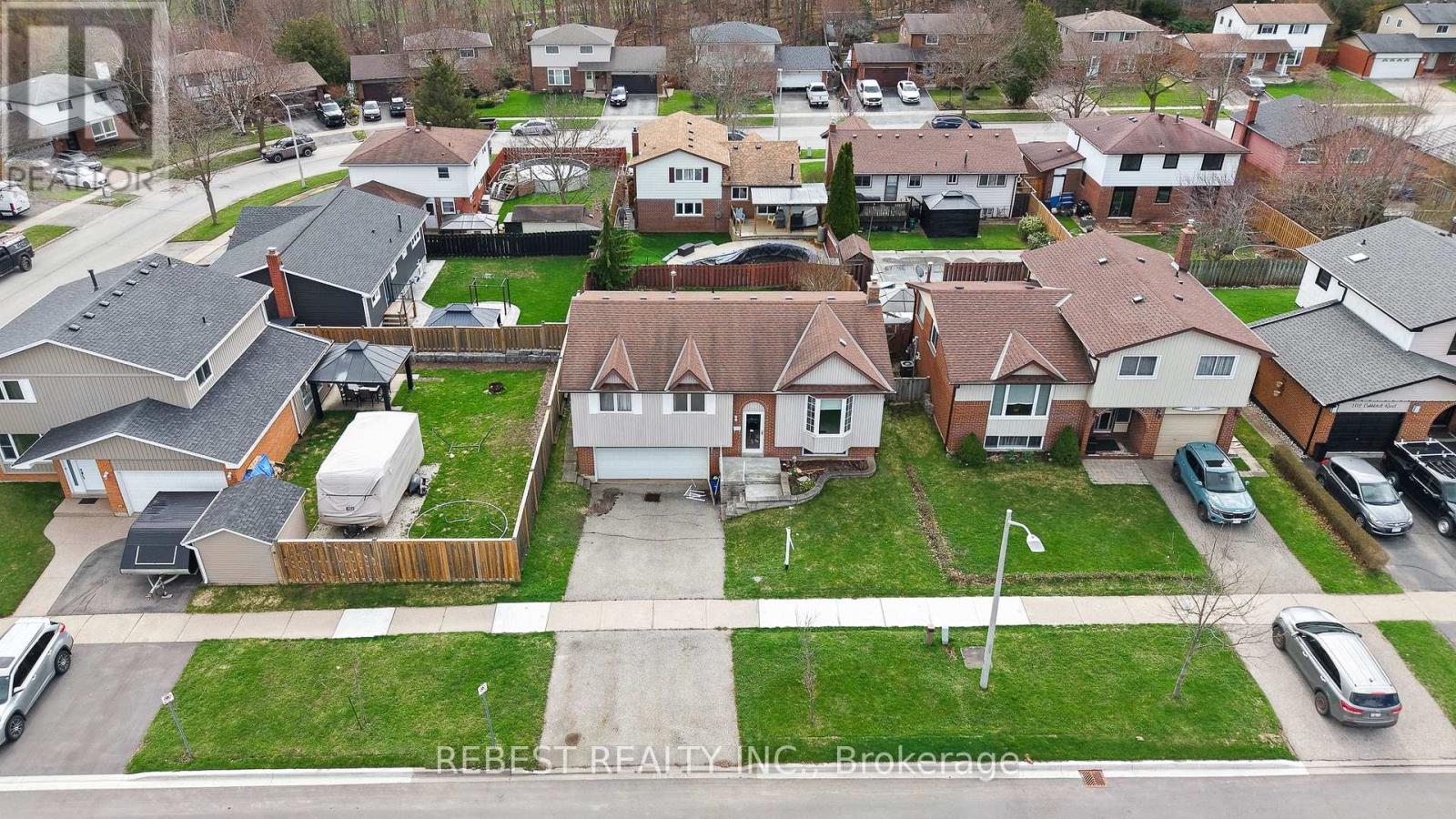 98 Cobblehill Road, Halton Hills, Ontario  L7J 1P3 - Photo 5 - W13003330