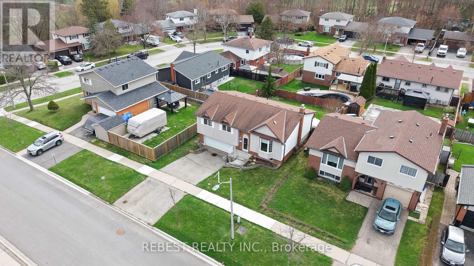 98 Cobblehill Road, Halton Hills, Ontario  L7J 1P3 - Photo 6 - W13003330