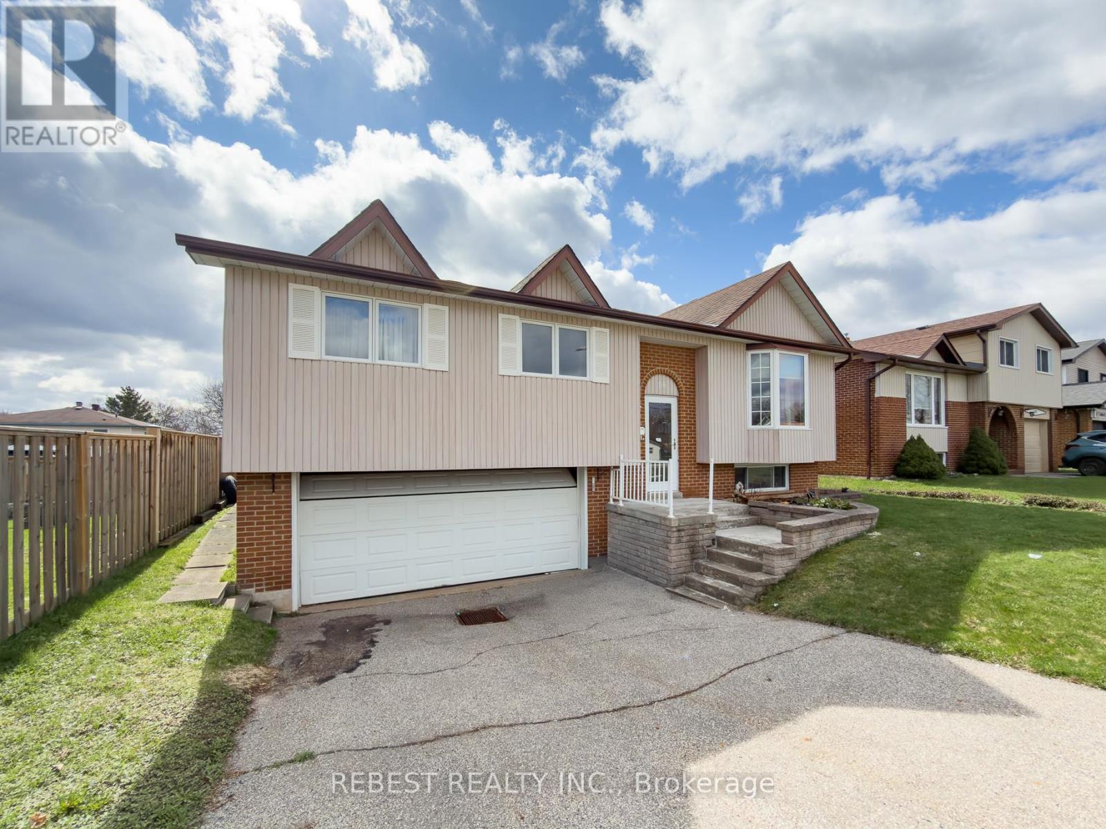 98 Cobblehill Road, Halton Hills, Ontario  L7J 1P3 - Photo 2 - W13003330