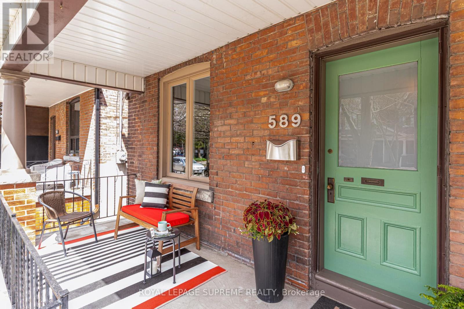 589 Gladstone Avenue, Toronto, Ontario  M6H 3J3 - Photo 3 - W13025638