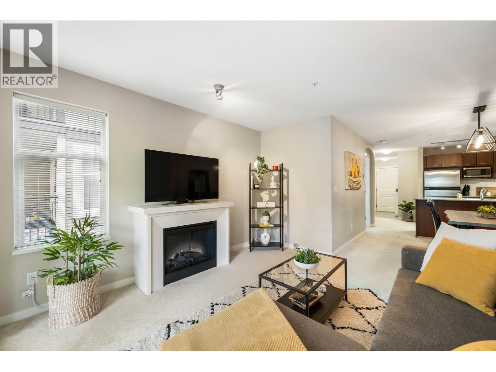 317 4799 Brentwood Drive, Burnaby, British Columbia  V5C 0C4 - Photo 4 - R3113950