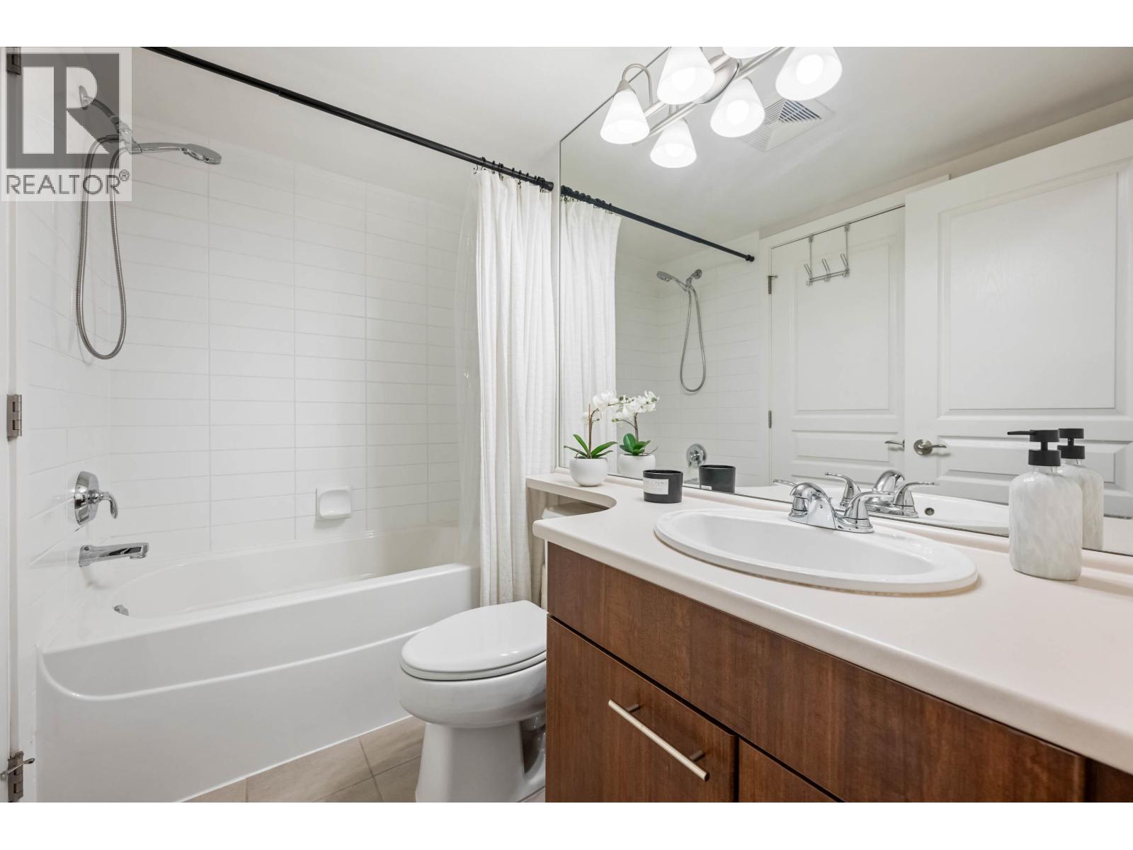 317 4799 Brentwood Drive, Burnaby, British Columbia  V5C 0C4 - Photo 15 - R3113950