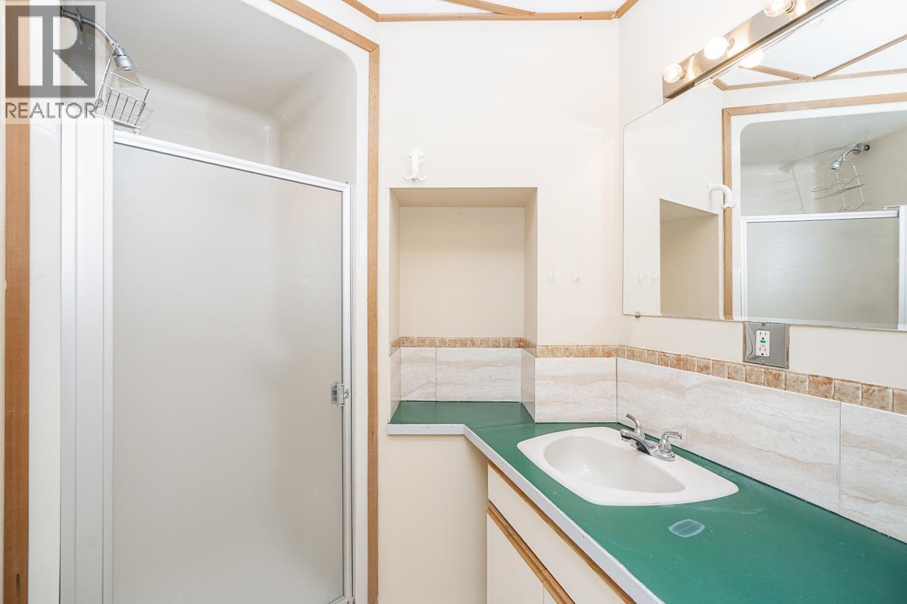 8255 18th Avenue, Burnaby, British Columbia  V3N 1K4 - Photo 35 - R3113447