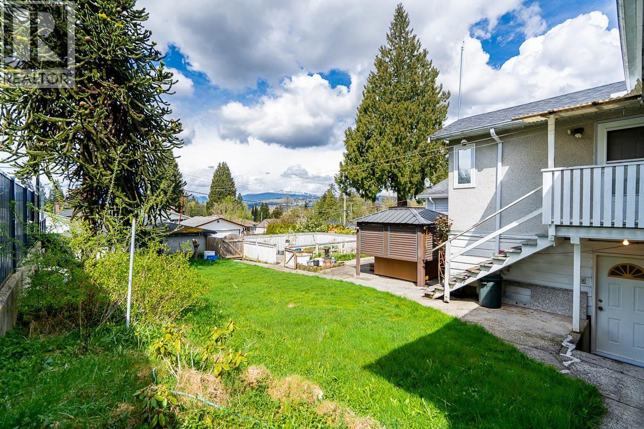 8255 18th Avenue, Burnaby, British Columbia  V3N 1K4 - Photo 32 - R3113447