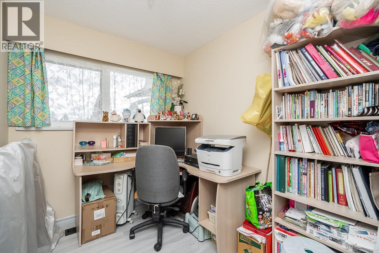 8255 18th Avenue, Burnaby, British Columbia  V3N 1K4 - Photo 22 - R3113447