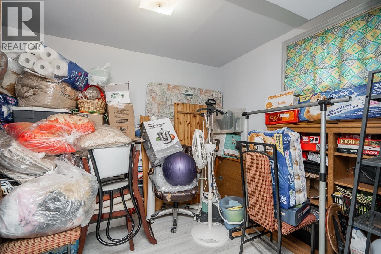 8255 18th Avenue, Burnaby, British Columbia  V3N 1K4 - Photo 33 - R3113447