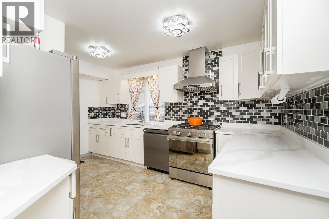 8255 18th Avenue, Burnaby, British Columbia  V3N 1K4 - Photo 16 - R3113447