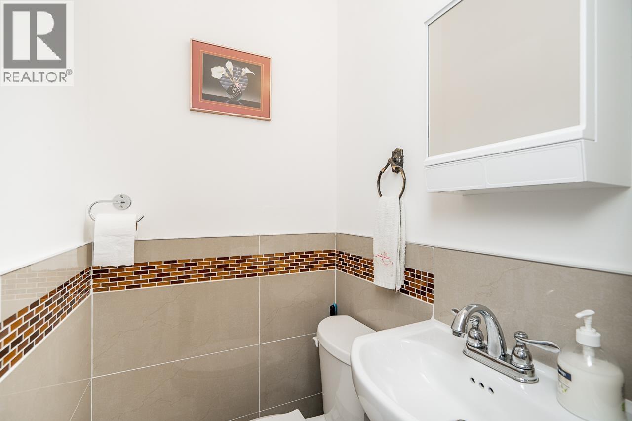 8255 18th Avenue, Burnaby, British Columbia  V3N 1K4 - Photo 20 - R3113447