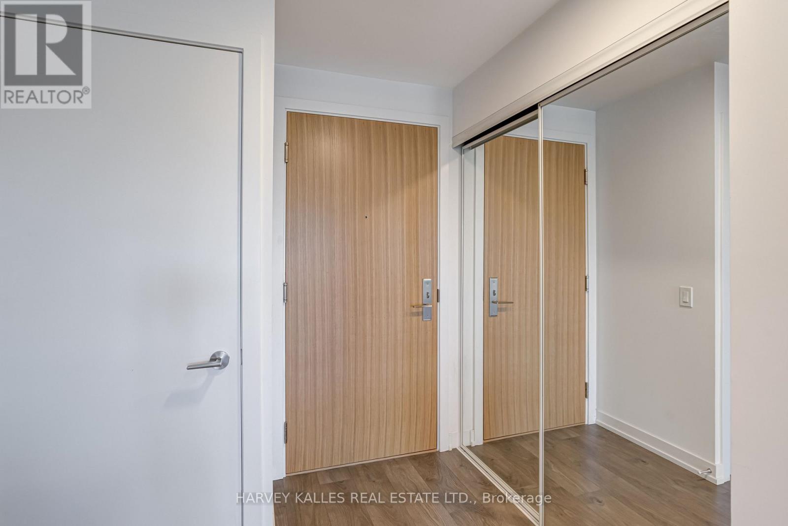 541 - 150 Logan Avenue, Toronto, Ontario  M4M 0E4 - Photo 16 - E13027042