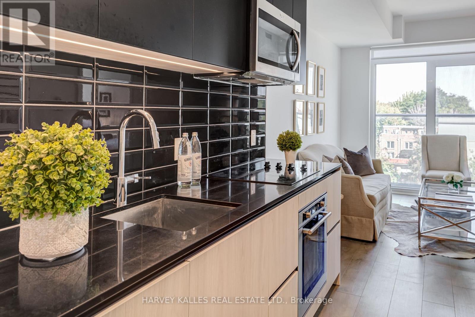 541 - 150 Logan Avenue, Toronto, Ontario  M4M 0E4 - Photo 6 - E13027042