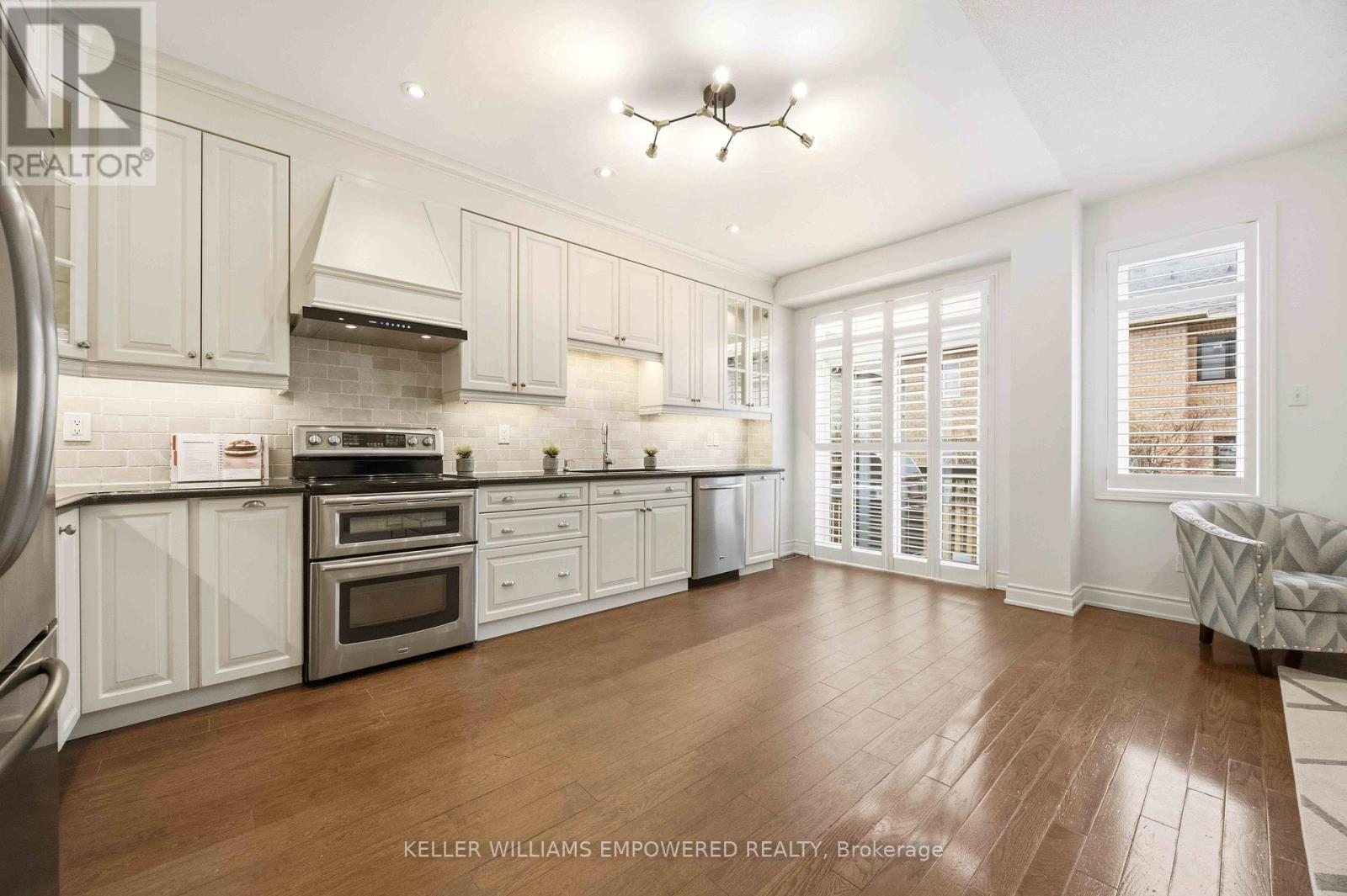 121 Hopecrest Road, Markham, Ontario  L6C 2V7 - Photo 17 - N13026850