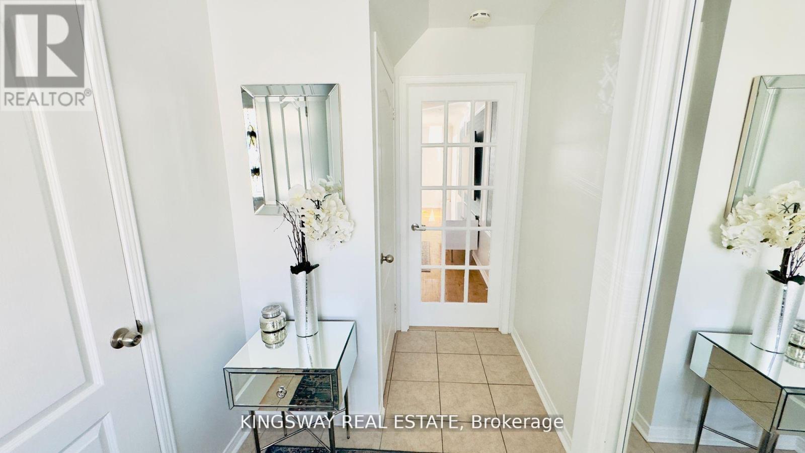 164 Gail Parks Crescent, Newmarket, Ontario  L3X 3C1 - Photo 3 - N13026930