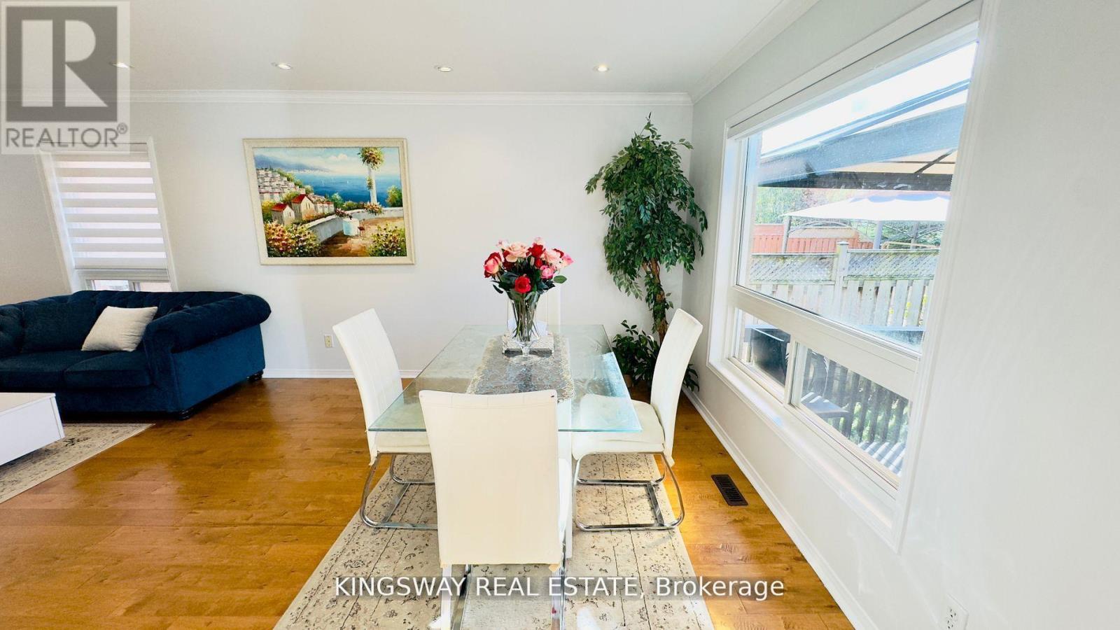 164 Gail Parks Crescent, Newmarket, Ontario  L3X 3C1 - Photo 8 - N13026930