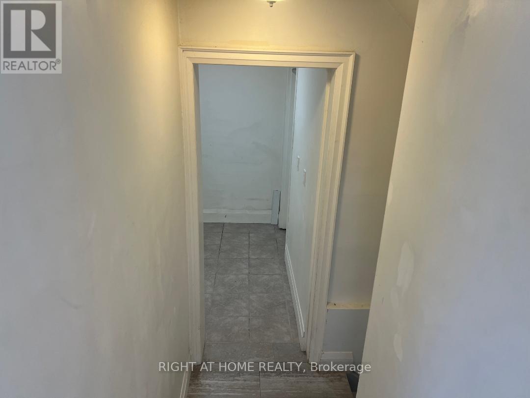 45 Major Mackenzie Drive E, Richmond Hill, Ontario  L4C 1G8 - Photo 18 - N13026948