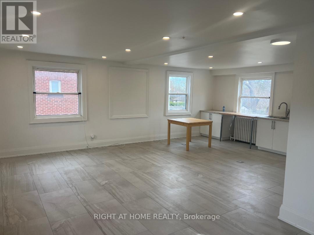 45 Major Mackenzie Drive E, Richmond Hill, Ontario  L4C 1G8 - Photo 7 - N13026948