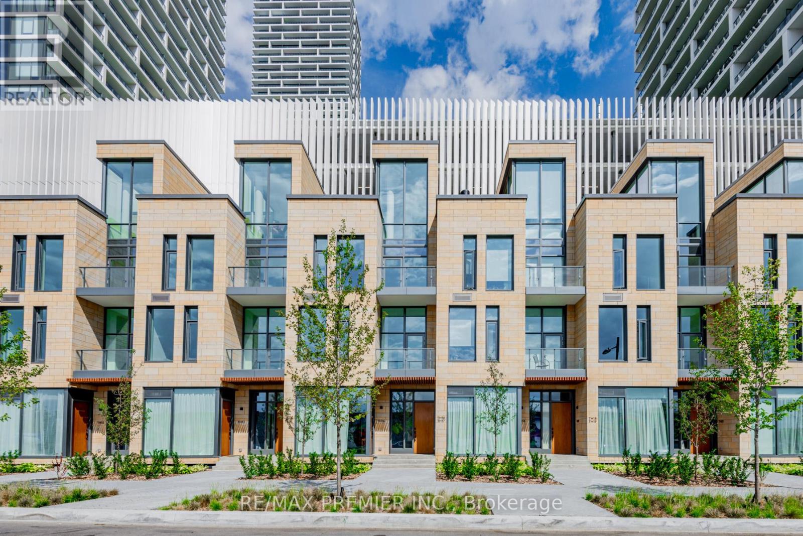 TH17 - 7 BUTTERMILL AVENUE, Vaughan, Ontario