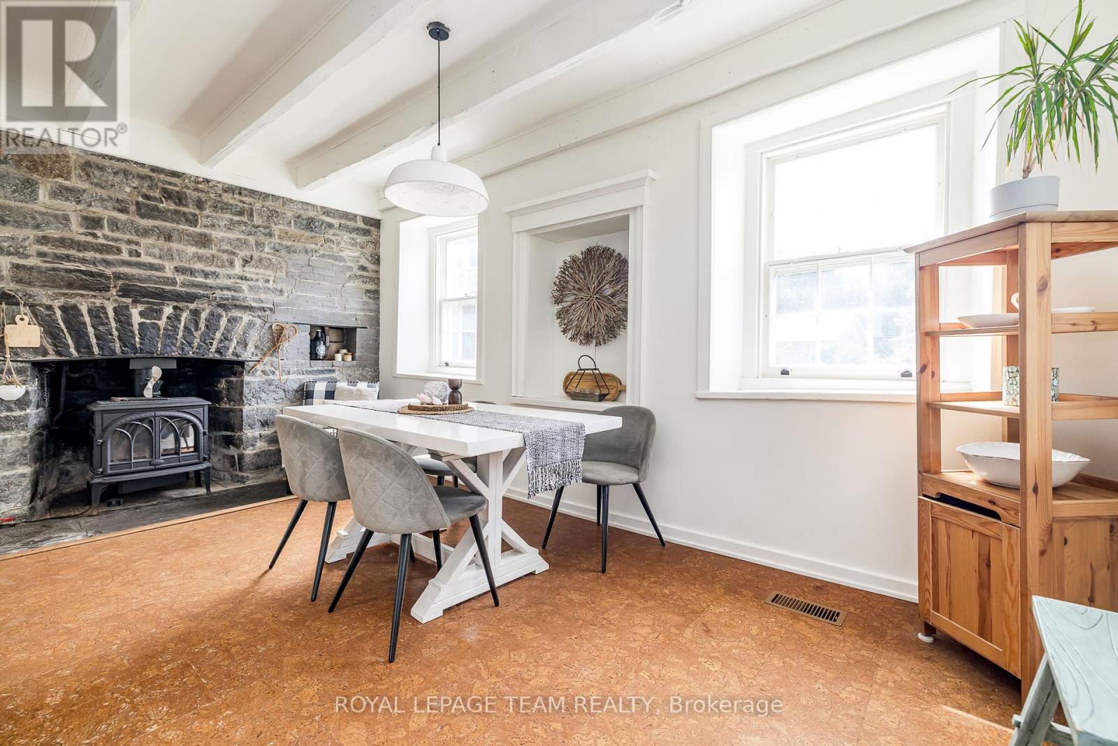 492 River Road, Mississippi Mills, Ontario  K0A 1A0 - Photo 17 - X12710650