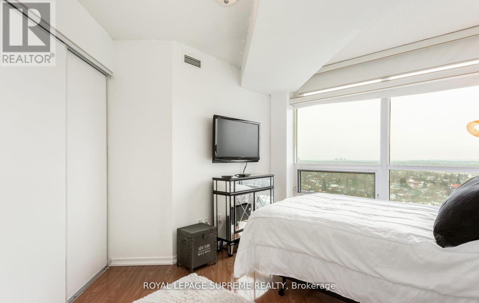 1606 - 9 George Street, Brampton, Ontario  L6X 0T6 - Photo 16 - W13026812