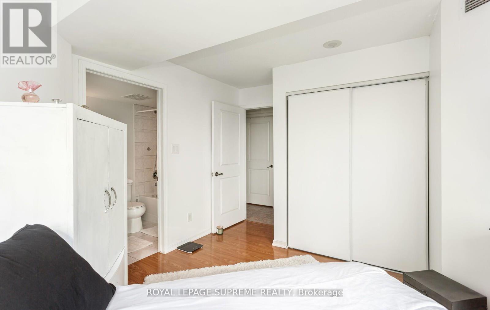 1606 - 9 George Street, Brampton, Ontario  L6X 0T6 - Photo 17 - W13026812