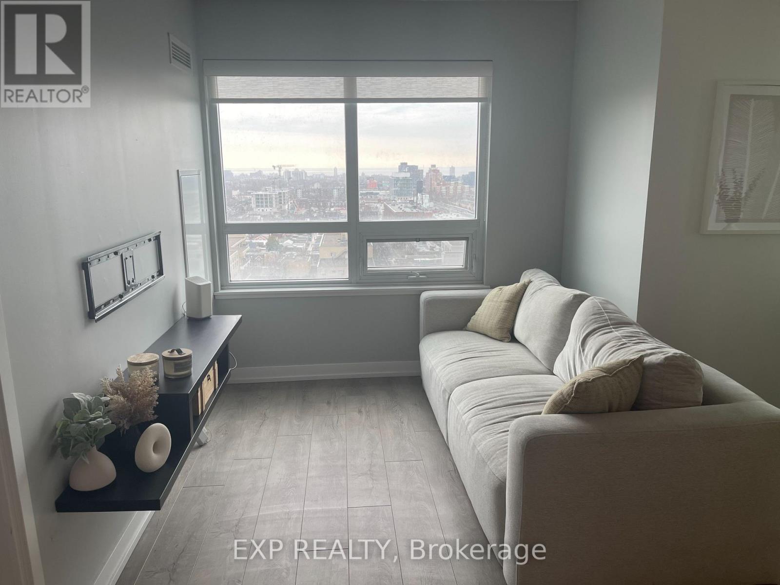 1806 - 1410 Dupont Street, Toronto, Ontario  M6H 0B6 - Photo 6 - W13026856