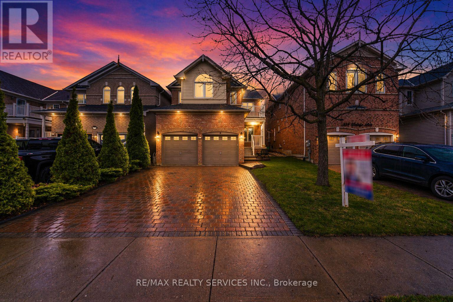 252 VINTAGE GATE, Brampton, Ontario