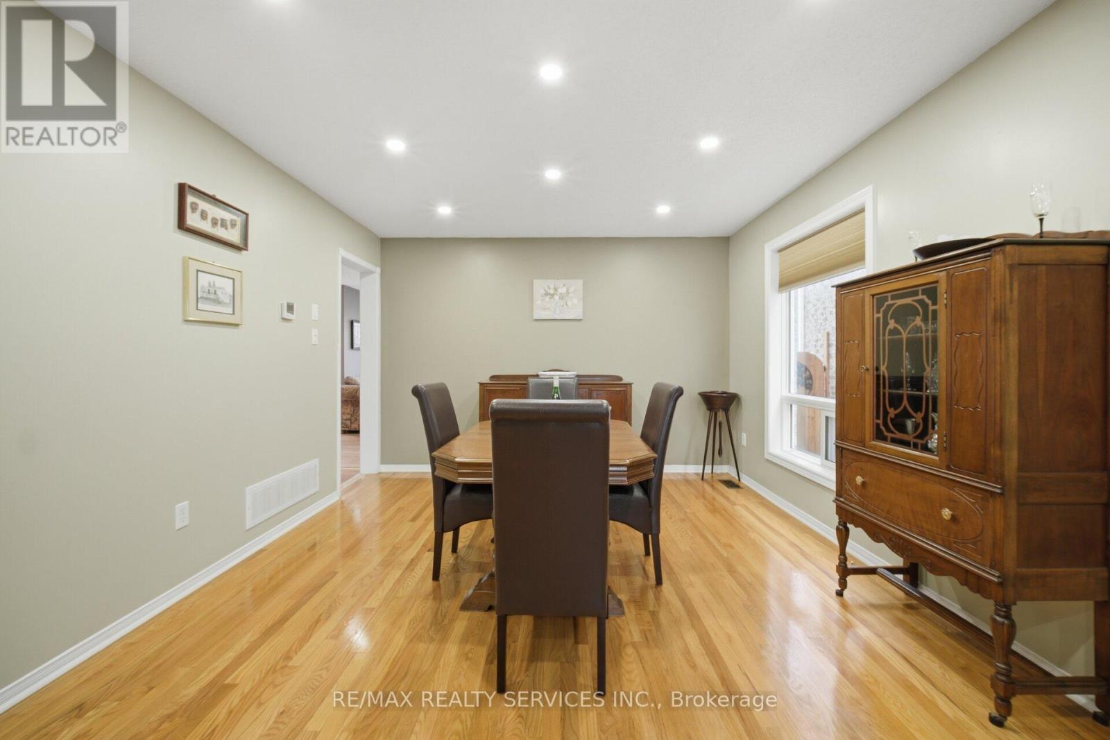 252 Vintage Gate, Brampton, Ontario  L6X 5B7 - Photo 10 - W13026918