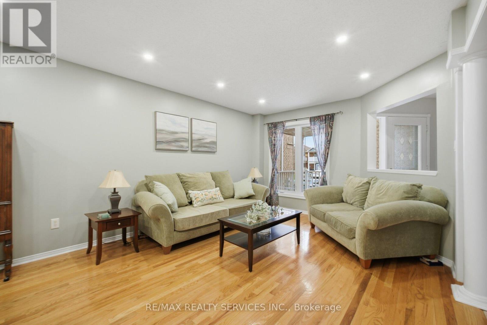 252 Vintage Gate, Brampton, Ontario  L6X 5B7 - Photo 7 - W13026918