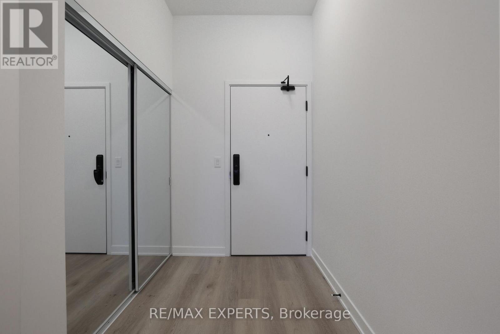 204 - 2075 Lakeshore Road, Burlington, Ontario  L7R 1E2 - Photo 9 - W13026922