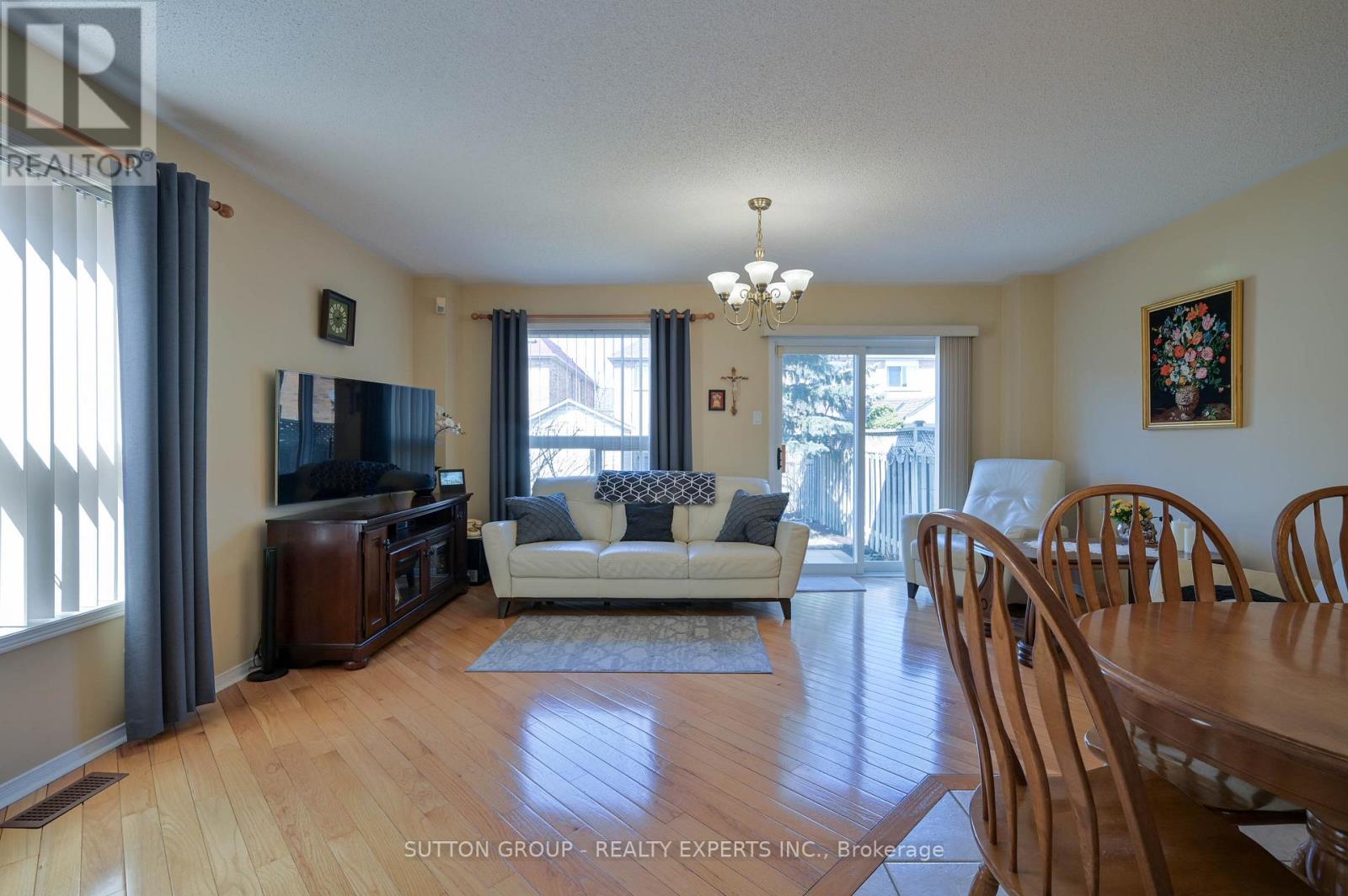 3077 Caulfield Crescent, Mississauga, Ontario  L5M 6J7 - Photo 11 - W13026966