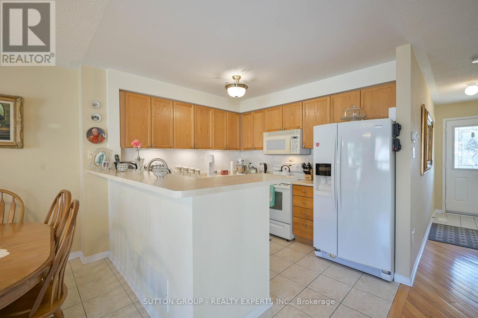 3077 Caulfield Crescent, Mississauga, Ontario  L5M 6J7 - Photo 5 - W13026966