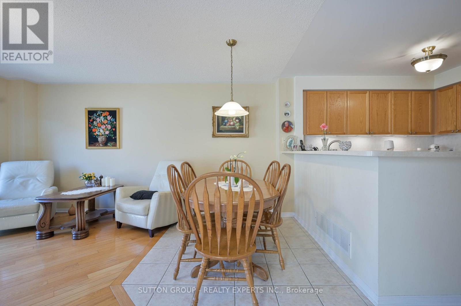 3077 Caulfield Crescent, Mississauga, Ontario  L5M 6J7 - Photo 9 - W13026966