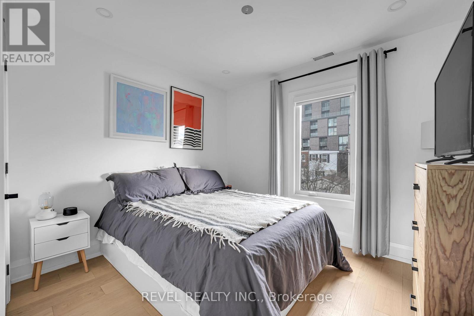 36 Humberside Avenue, Toronto, Ontario  M6P 1J7 - Photo 13 - W13026990