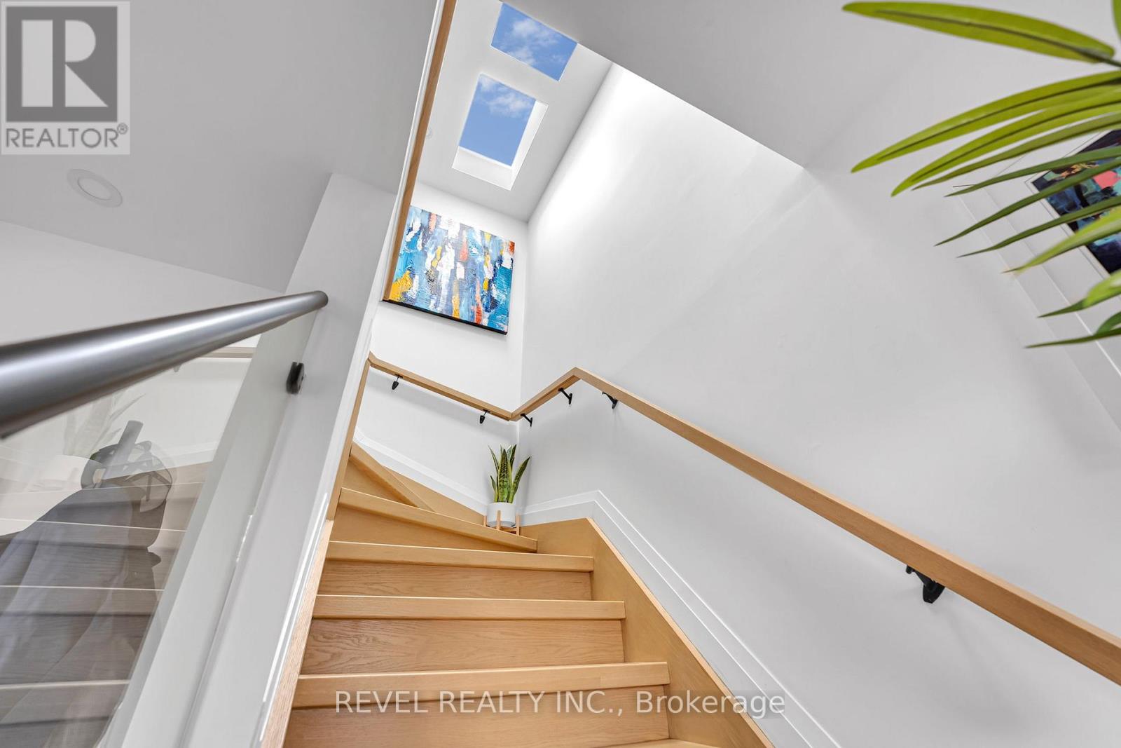 36 Humberside Avenue, Toronto, Ontario  M6P 1J7 - Photo 17 - W13026990