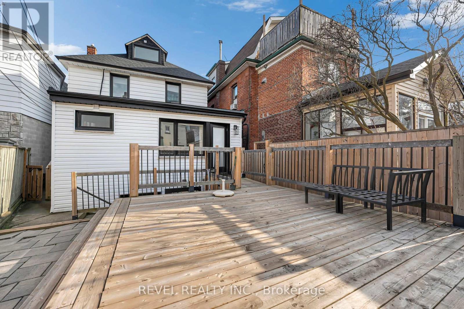 36 Humberside Avenue, Toronto, Ontario  M6P 1J7 - Photo 26 - W13026990