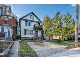 36 HUMBERSIDE AVENUE, Toronto, Ontario