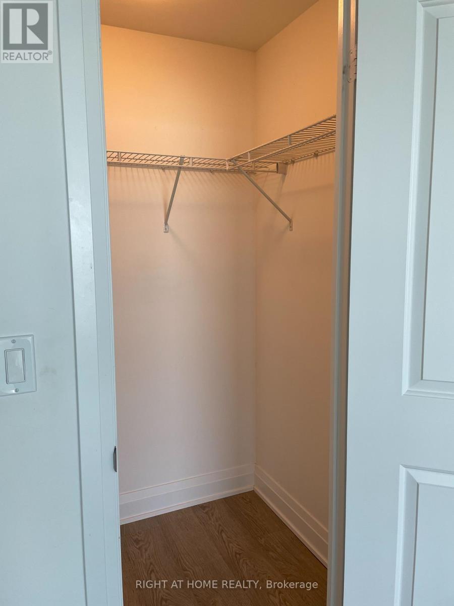 410 - 55 Speers Road, Oakville, Ontario  L6K 0H9 - Photo 13 - W13027004