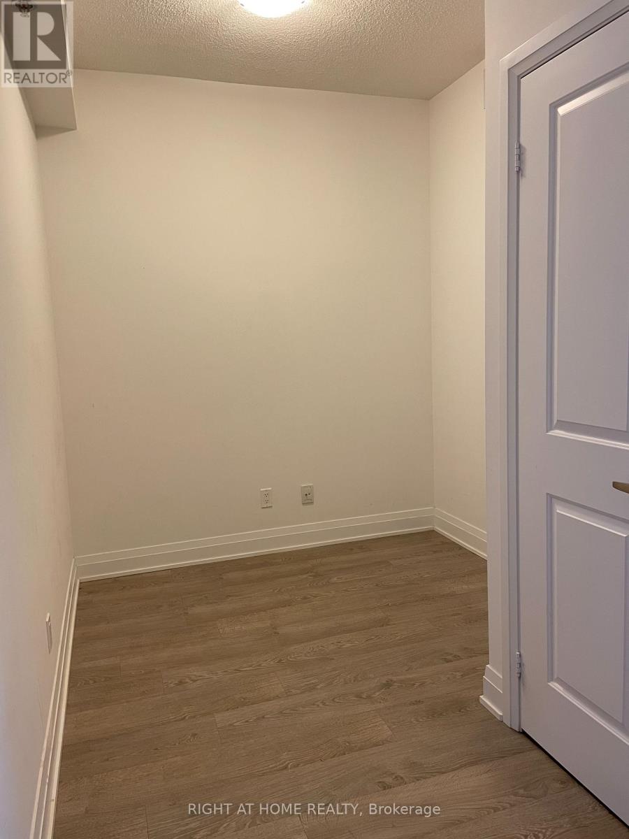 410 - 55 Speers Road, Oakville, Ontario  L6K 0H9 - Photo 16 - W13027004