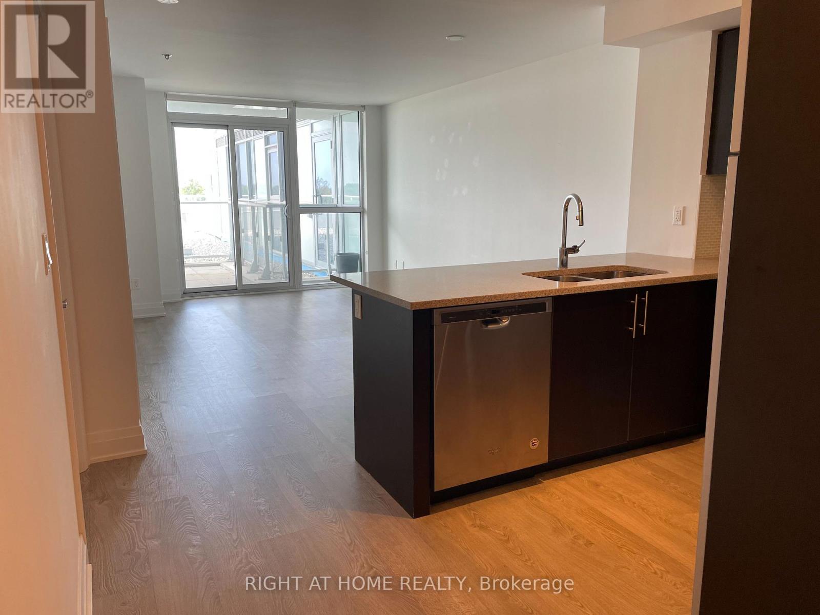 410 - 55 Speers Road, Oakville, Ontario  L6K 0H9 - Photo 5 - W13027004